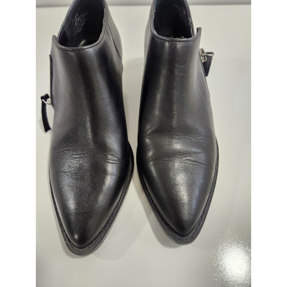 Chelsea & Violet Womens Black Leather Pointed Toe Side Zip Ankle Boots Sz 6M